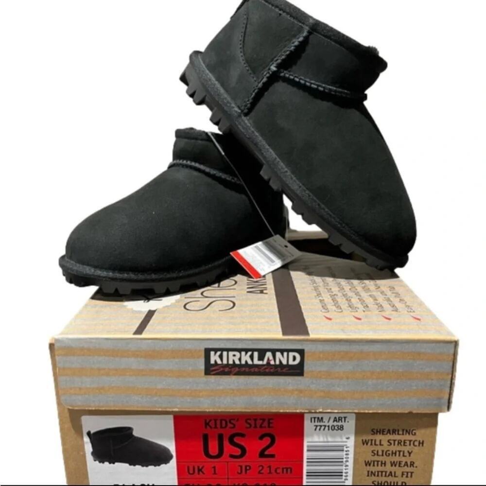 Kirkland Signature Girl’s Boots Shearling Ankle Black Size 2 NIB